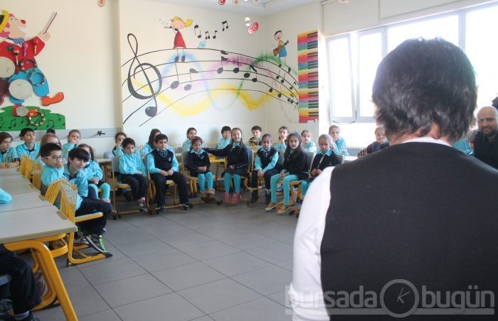 Bursa'da ünlü grup çaldı, öğretmenler bile coştu - ÖZEL HABER