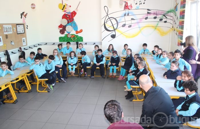 Bursa'da ünlü grup çaldı, öğretmenler bile coştu - ÖZEL HABER