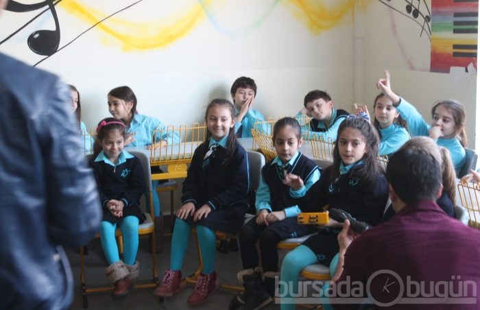 Bursa'da ünlü grup çaldı, öğretmenler bile coştu - ÖZEL HABER