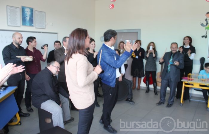 Bursa'da ünlü grup çaldı, öğretmenler bile coştu - ÖZEL HABER