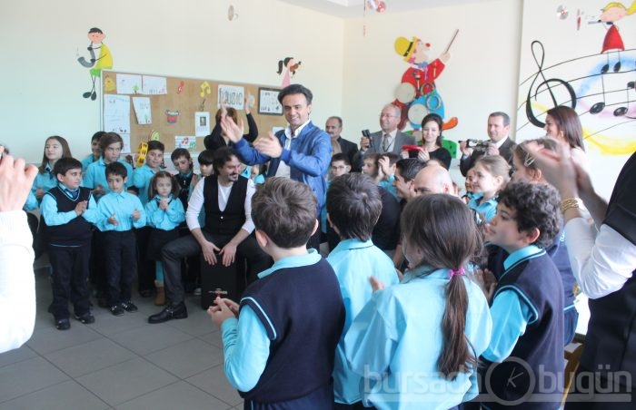 Bursa'da ünlü grup çaldı, öğretmenler bile coştu - ÖZEL HABER