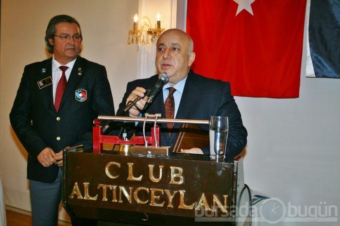 Rotary Meslek Hizmet Ödül töreninde duygusal anlar yaşandı...