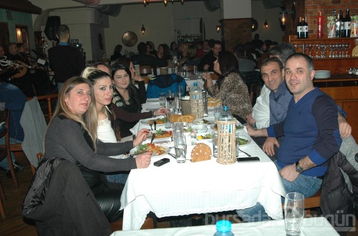 Bursa geceleri bu hafta sonunda da hızını kesmedi...