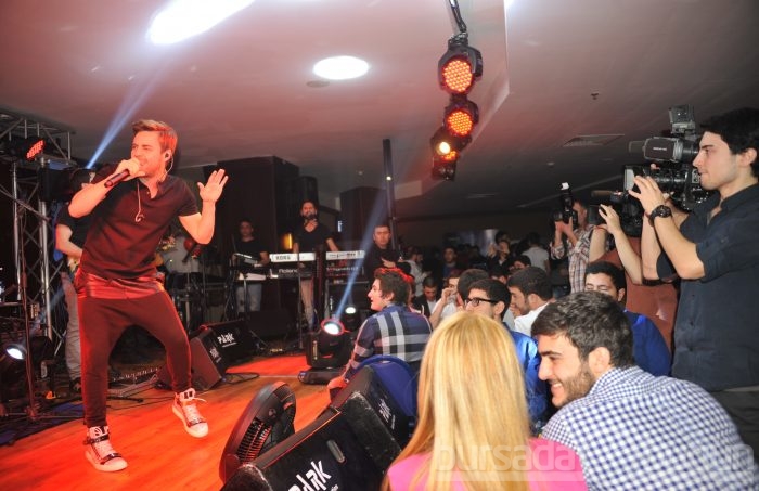 Uludağ'da Hadise ve Murat Dalkılıç rüzgarı esti...