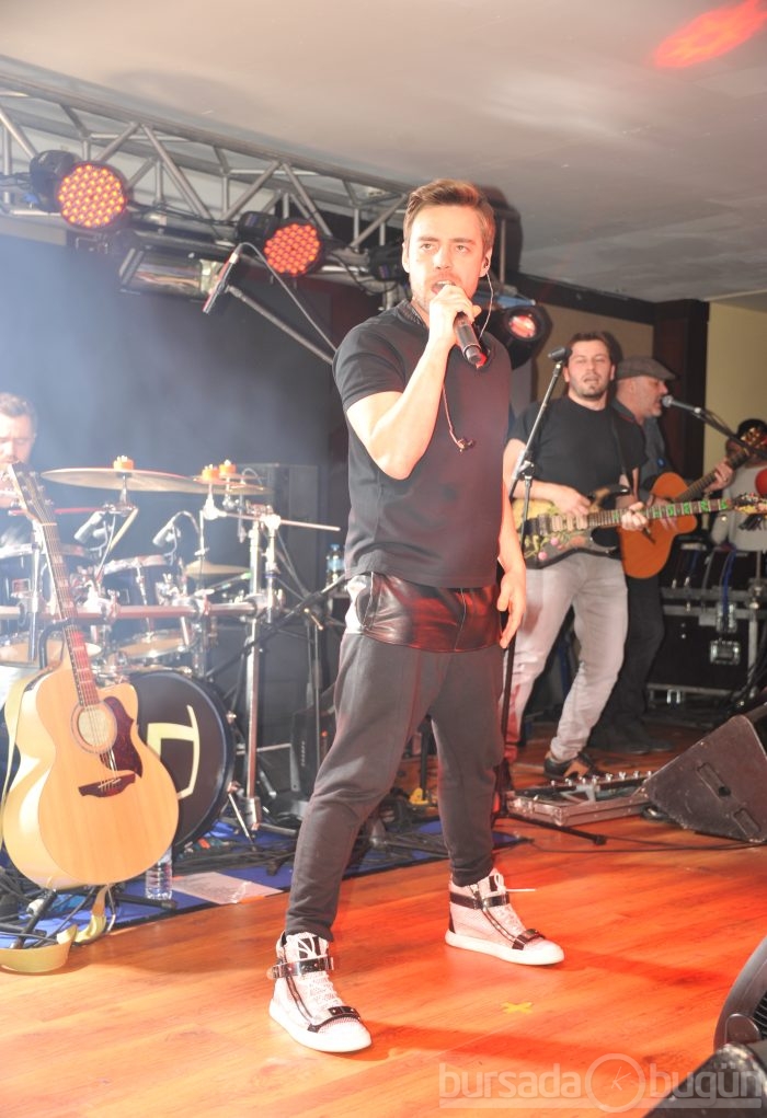 Uludağ'da Hadise ve Murat Dalkılıç rüzgarı esti...