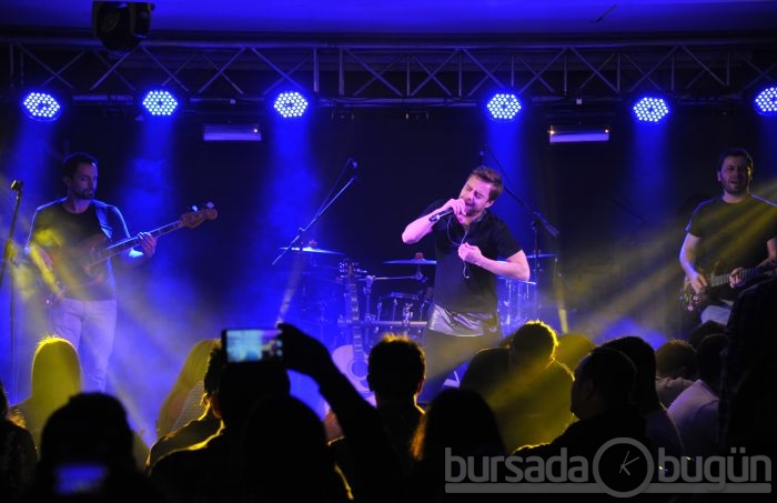 Uludağ'da Hadise ve Murat Dalkılıç rüzgarı esti...