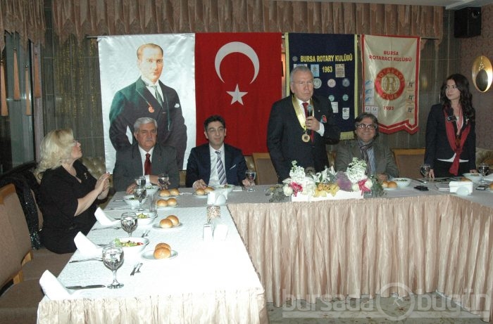 Bursa Rotary Kulübü üyeleri aylık eşli toplantıda buluştu...