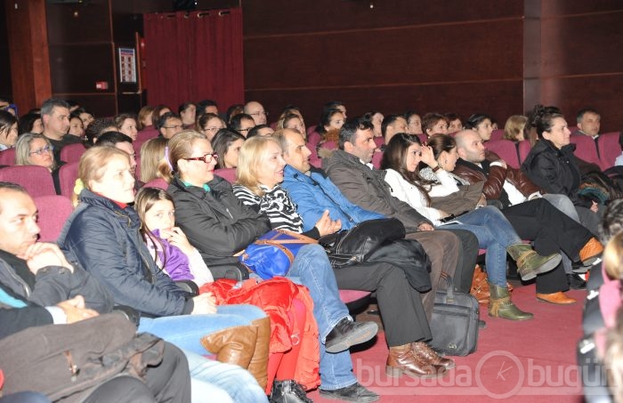 Üzgünüm Leyla Bursa'yı mest etti...