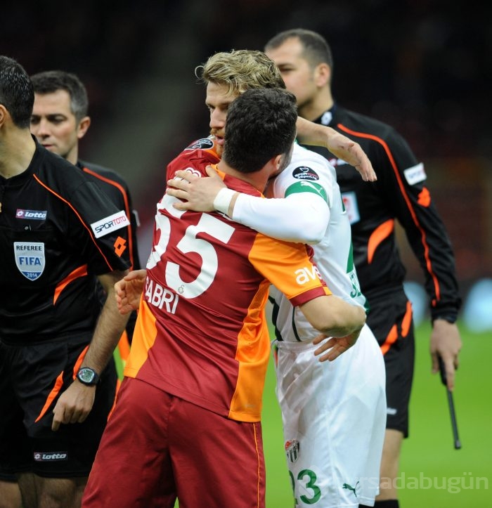 Bursaspor İstanbul'da yıkıldı!