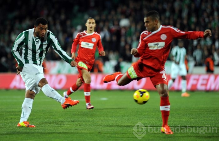 Bursaspor hakemi geçemedi!