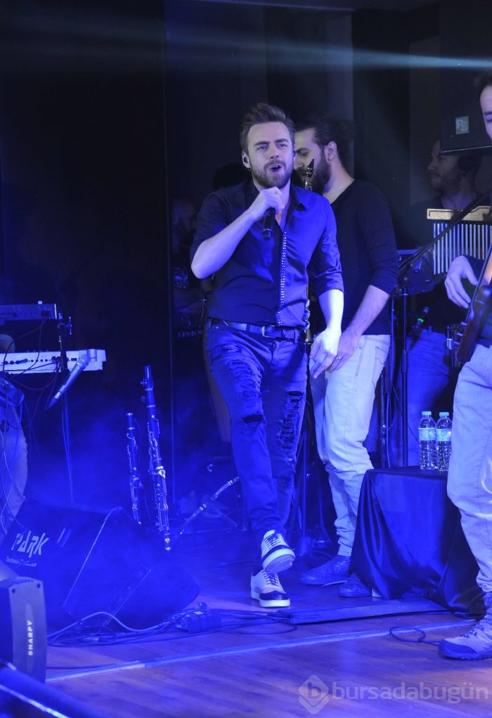 Uludağ'da Serdar Ortaç ve Murat Dalkılıç rüzgarı esti...
