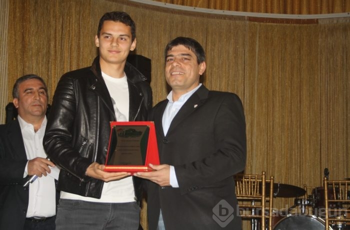 Bursaspor taraftarı dayanışma gecesinde buluştu