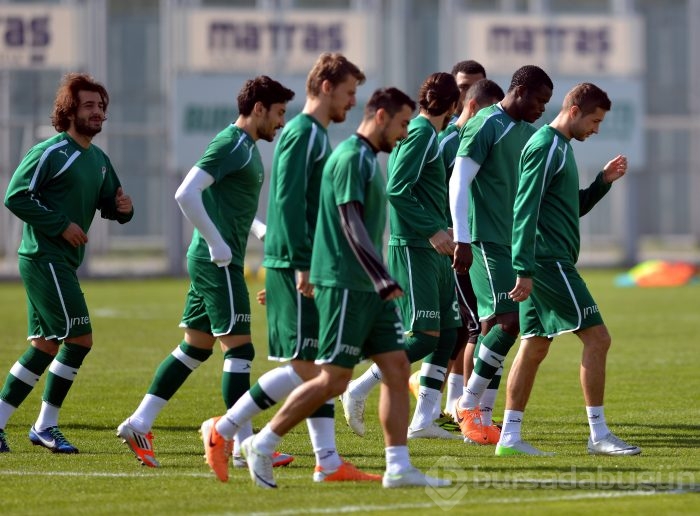 Timsah Çaykur Rizespor'a bileniyor
