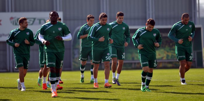 Timsah Çaykur Rizespor'a bileniyor