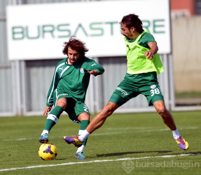 Timsah Çaykur Rizespor'a bileniyor