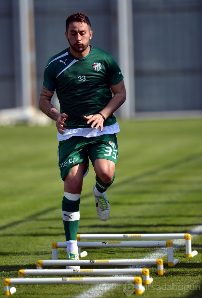 Timsah Çaykur Rizespor'a bileniyor