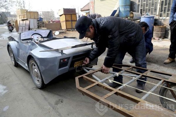 Çinli dededen torununa minik Lamborghini!
