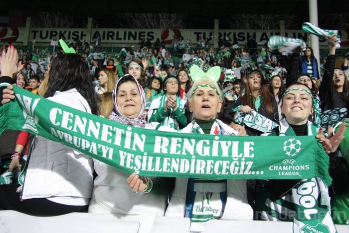 Bayanların ve çocukların Bursaspor aşkı!