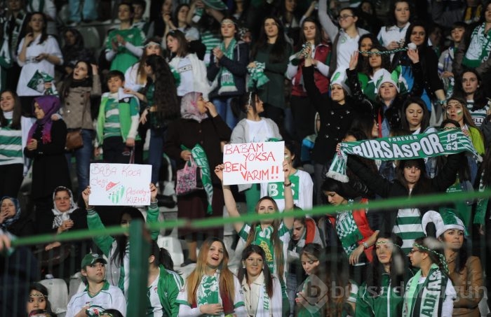 Bayanların ve çocukların Bursaspor aşkı!