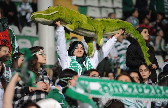 Bayanların ve çocukların Bursaspor aşkı!