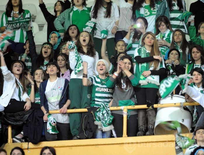Bayanların ve çocukların Bursaspor aşkı!