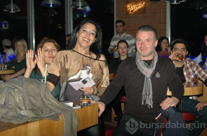 Bursa gecelerinde Hande fırtınası