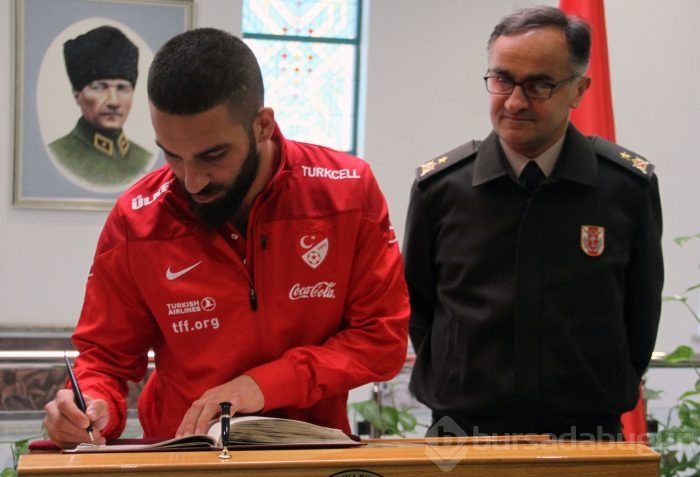 Milli takımdan gazilere moral ziyareti