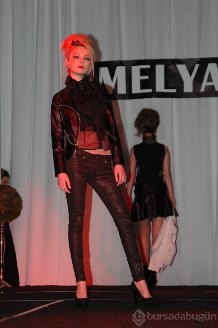 Bursa'da uyuşturucuya karşı nefes kesen defile