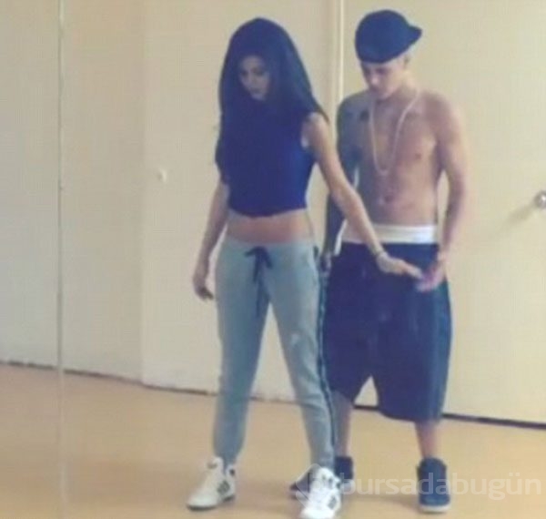 Justin Bieber yine rahat durmadı
