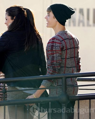 Justin Bieber yine rahat durmadı
