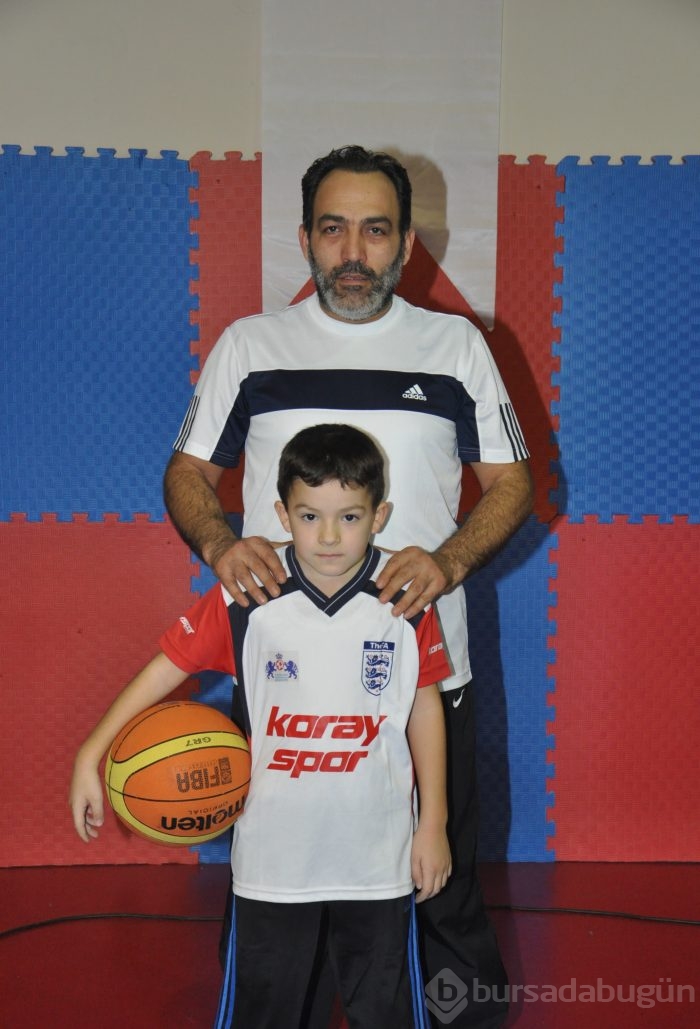 Babalı, oğullu basket maçı...