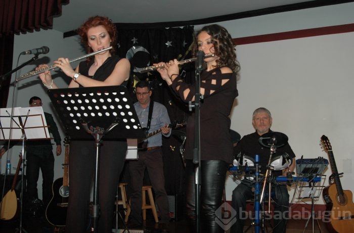 Öğrenci velilerinden müzik resitali