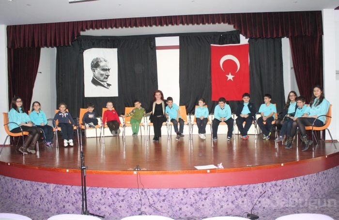 Öğrenci velilerinden müzik resitali
