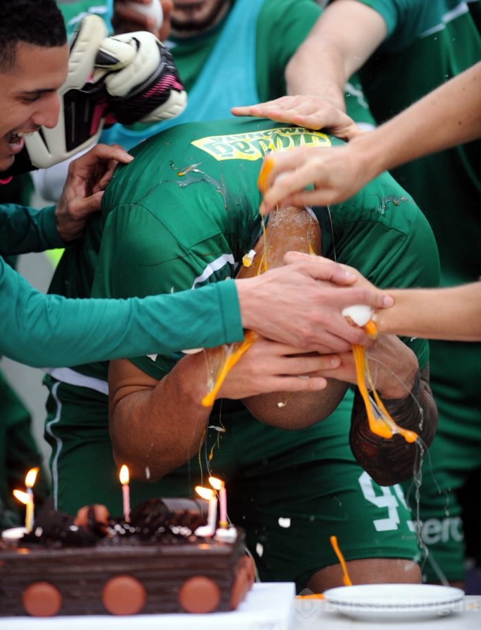 Fernandao'ya Brezilya usulü sürpriz!