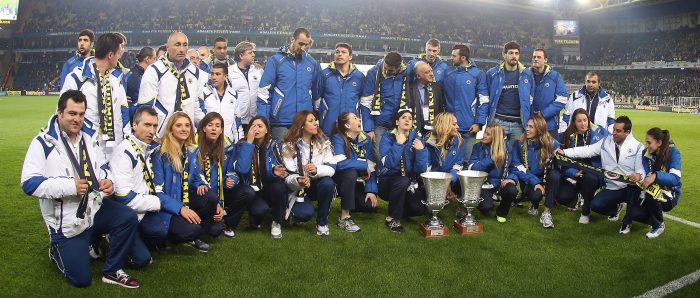 Timsah deplasmanda gülmeyi unuttu!