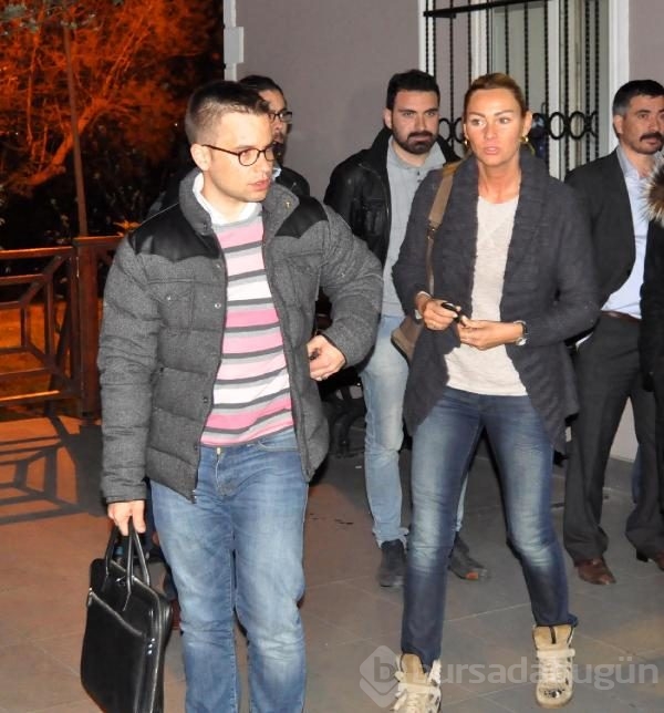 Yağmur Atacan'a silahlı saldırı