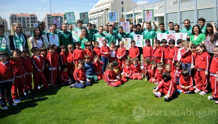 Bursasporlu futbolculara "karikatür" sürprizi!