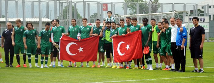 Timsah Fernandao'dan yoksun çalıştı!
