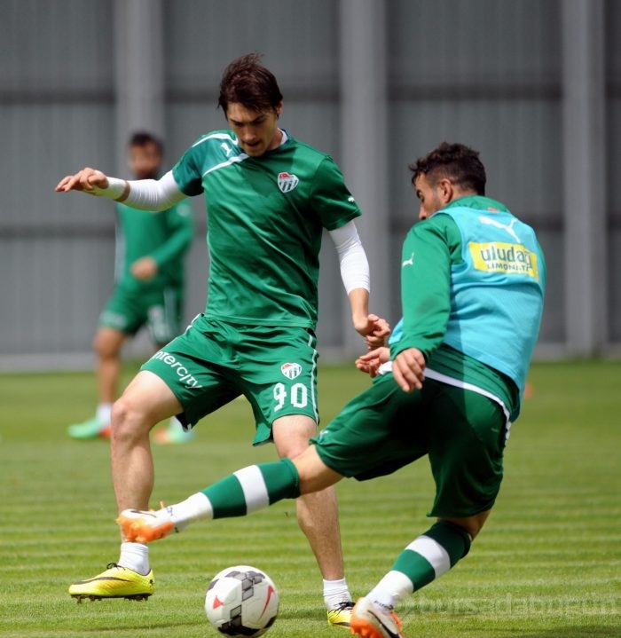Bursaspor'da Basser ve Ferhat şoku!