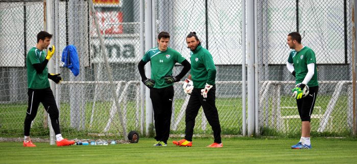 Bursaspor'da Basser ve Ferhat şoku!