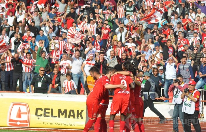 Balıkesirspor Süper Lig'e yükseldi!