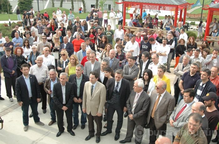 Podyum Park'ın Tenis kulübü hizmete girdi...