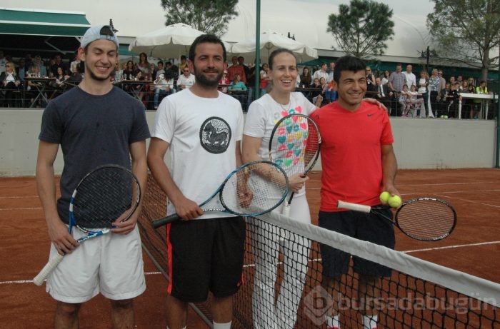 Podyum Park'ın Tenis kulübü hizmete girdi...