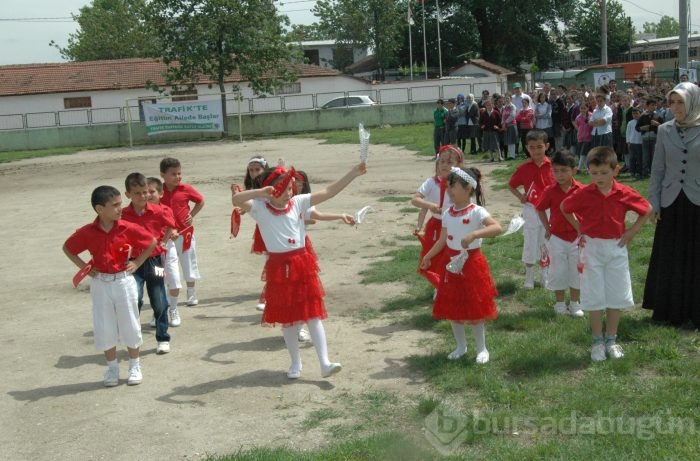 Bursa'da miniklerin trafik coşkusu