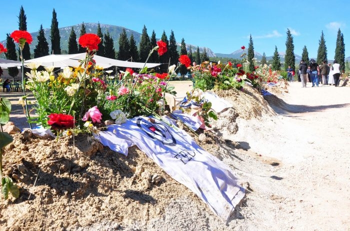 Milli takımdan Soma'da duygu dolu ziyaret
