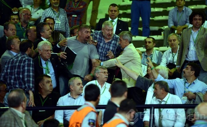 Bursaspor'da kongresinde heyecan dorukta