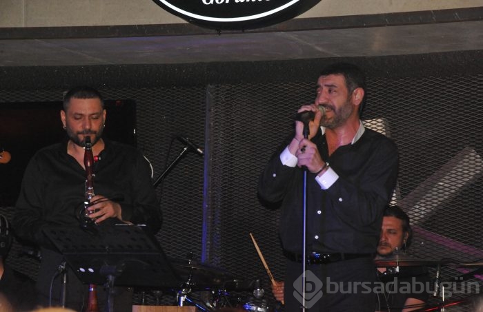 Hakan Altun ve Hüsnü Şenlendirici Bursalıları coşturdu...