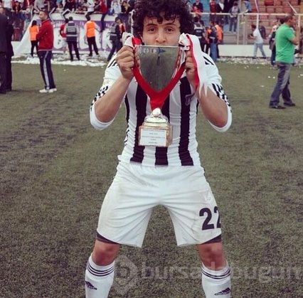 Milli futbolcu denizde kayboldu