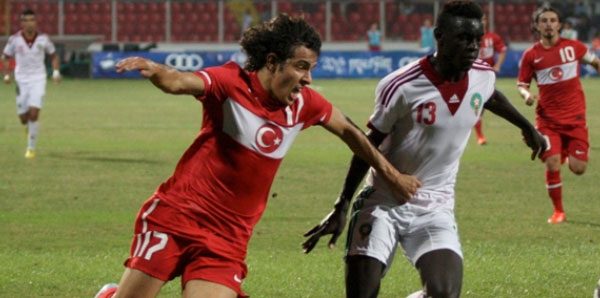 Milli futbolcu denizde kayboldu