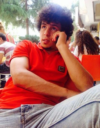 Milli futbolcu denizde kayboldu